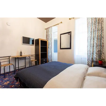 Royal Apartment On Pushkinskaya Kharkiv Exterior photo