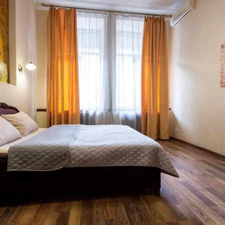 Royal Apartment On Pushkinskaya Kharkiv Exterior photo