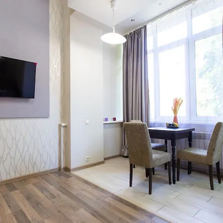 Royal Apartment On Pushkinskaya Kharkiv Exterior photo