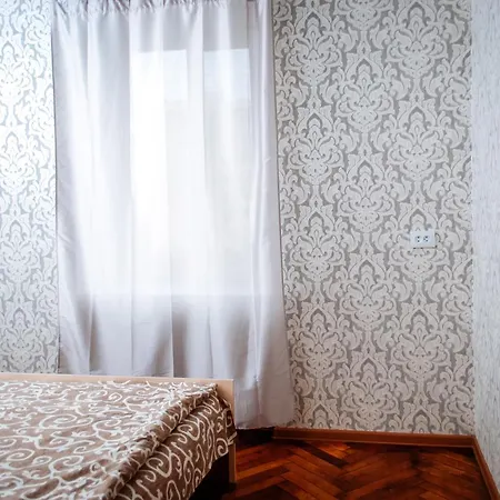 Royal Apartment On Pushkinskaya Kharkiv Exterior photo