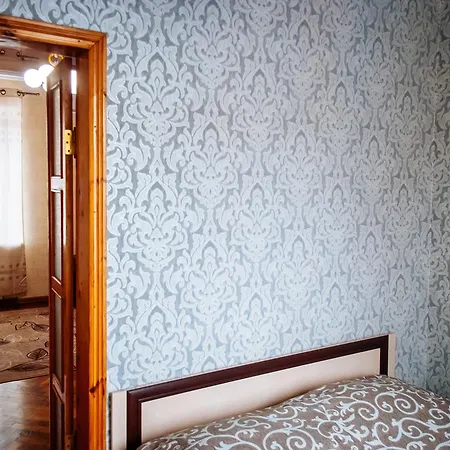 Royal Apartment On Pushkinskaya Kharkiv Exterior photo