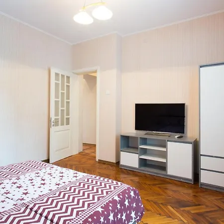 Royal Apartment On Pushkinskaya Kharkiv Exterior photo